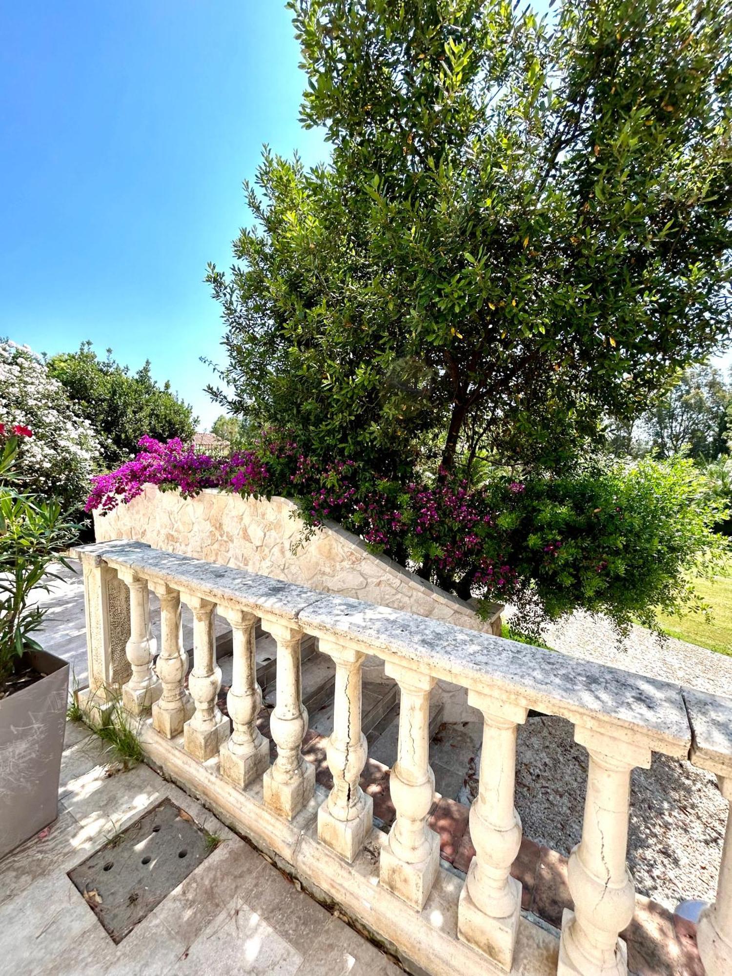 Villa Cavalieri Country Hotel Пула Екстериор снимка